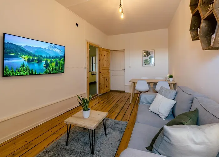 Eigene Im Stadtzentrum Mit Wunderschoener Dachterrasse Apartamento Biel