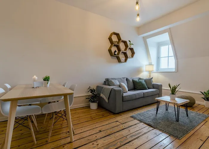 Eigene Im Stadtzentrum Mit Wunderschoener Dachterrasse * ביאל