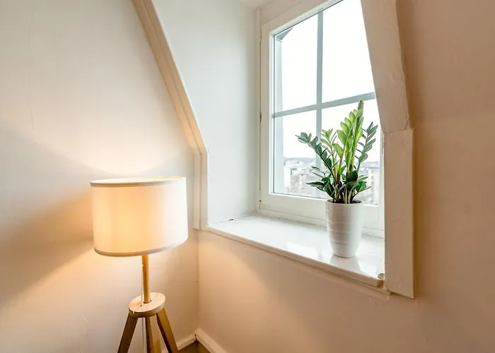 Lejlighed Eigene Im Stadtzentrum Mit Wunderschoener Dachterrasse