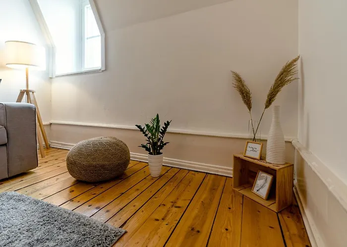 דירה Eigene Im Stadtzentrum Mit Wunderschoener Dachterrasse ביאל