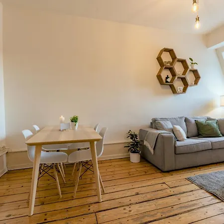 Eigene Im Stadtzentrum Mit Wunderschoener Dachterrasse Apartment *