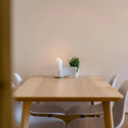 Eigene Im Stadtzentrum Mit Wunderschoener Dachterrasse Lägenhet *