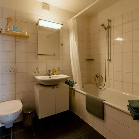 Eigene Im Stadtzentrum Mit Wunderschoener Dachterrasse Μπίελ/Μπιένε